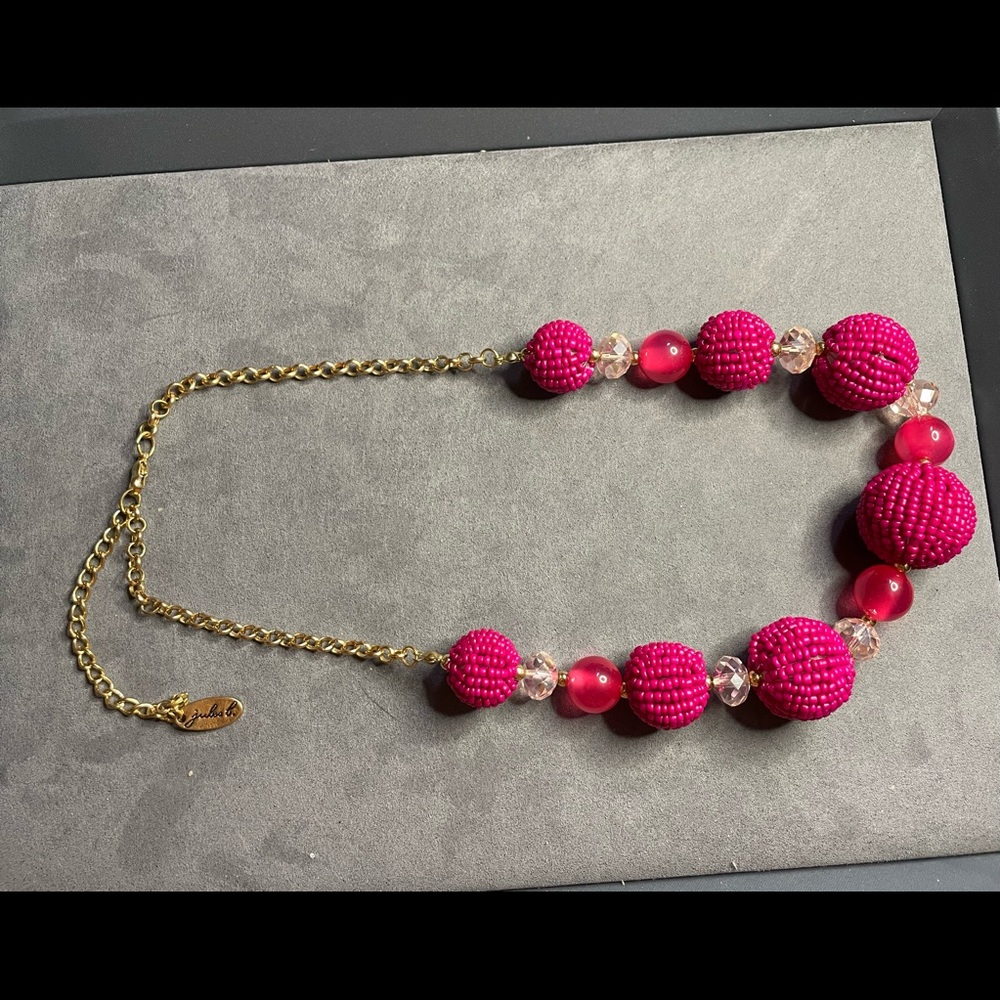 Beautiful costume jewelry pink with gold necklace